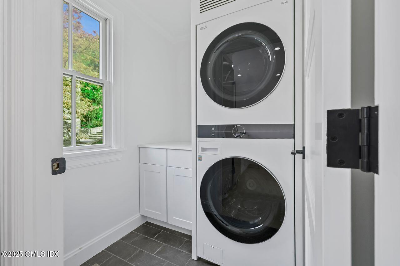 18 Park Avenue, Old Greenwich