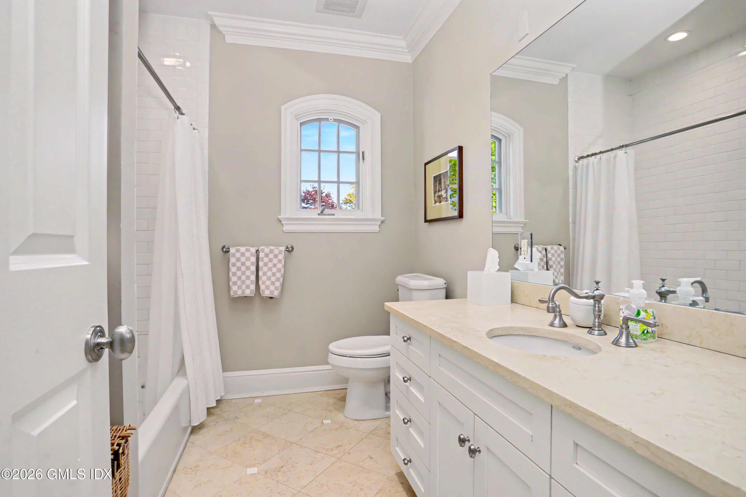 71 Orchard Place UNIT 2