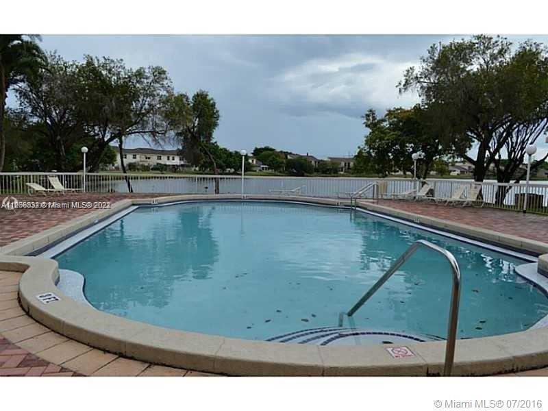 9365 Fontainebleau Blvd Unit: E229