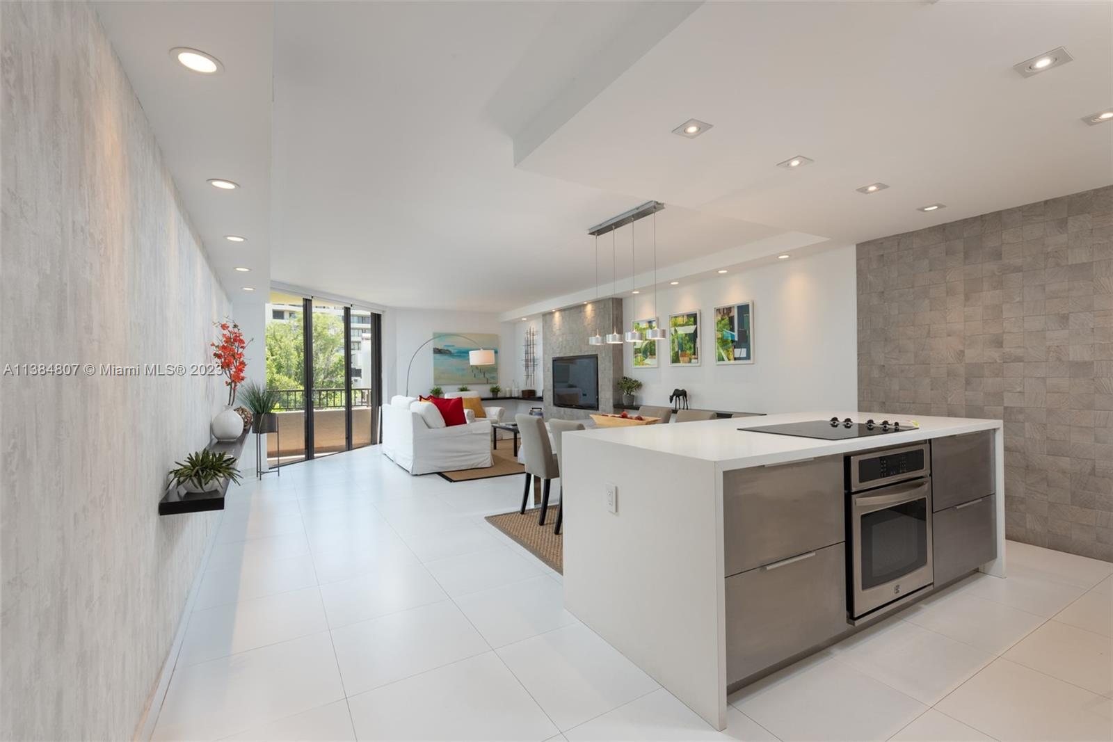 121 Crandon Blvd # 463
