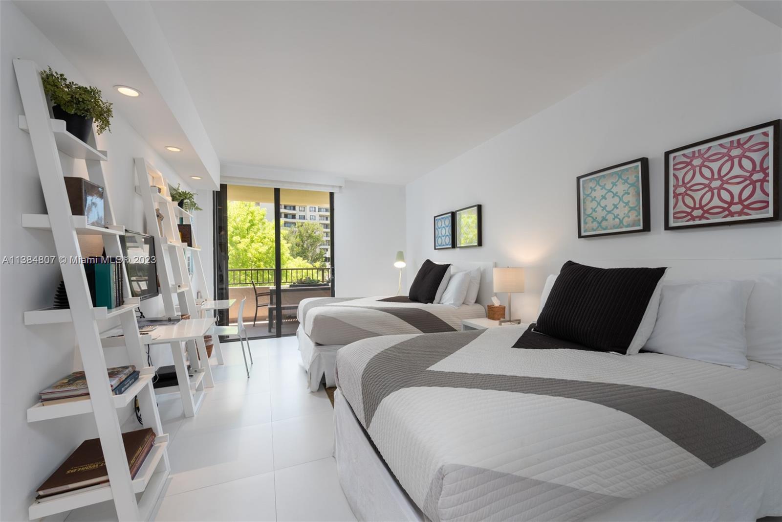 121 Crandon Blvd # 463