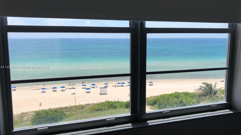 5555 Collins Ave Unit: 9E