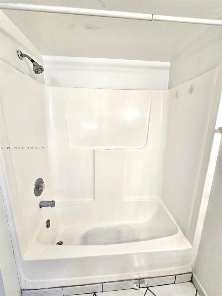 10229 NW 9th St Cir Unit: 110-2