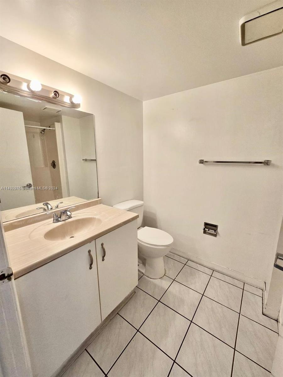 10229 NW 9th St Cir Unit: 110-2