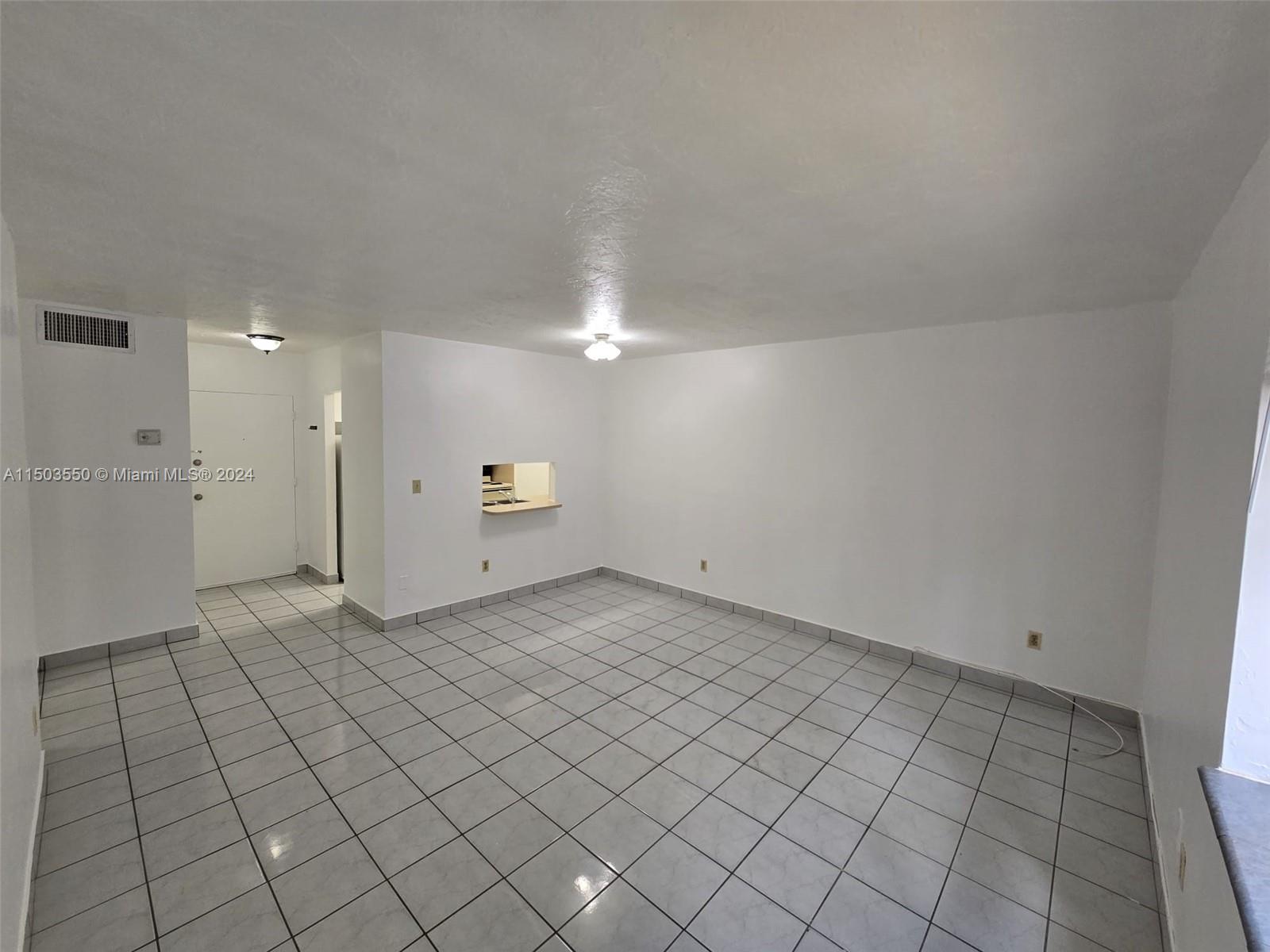 5501 NW 7th St Unit: E212