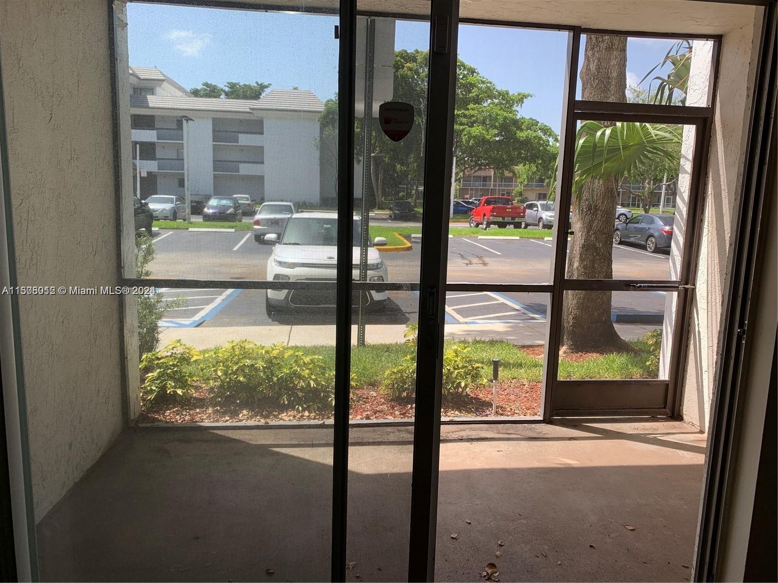 711 N Pine Island Rd Unit: 111