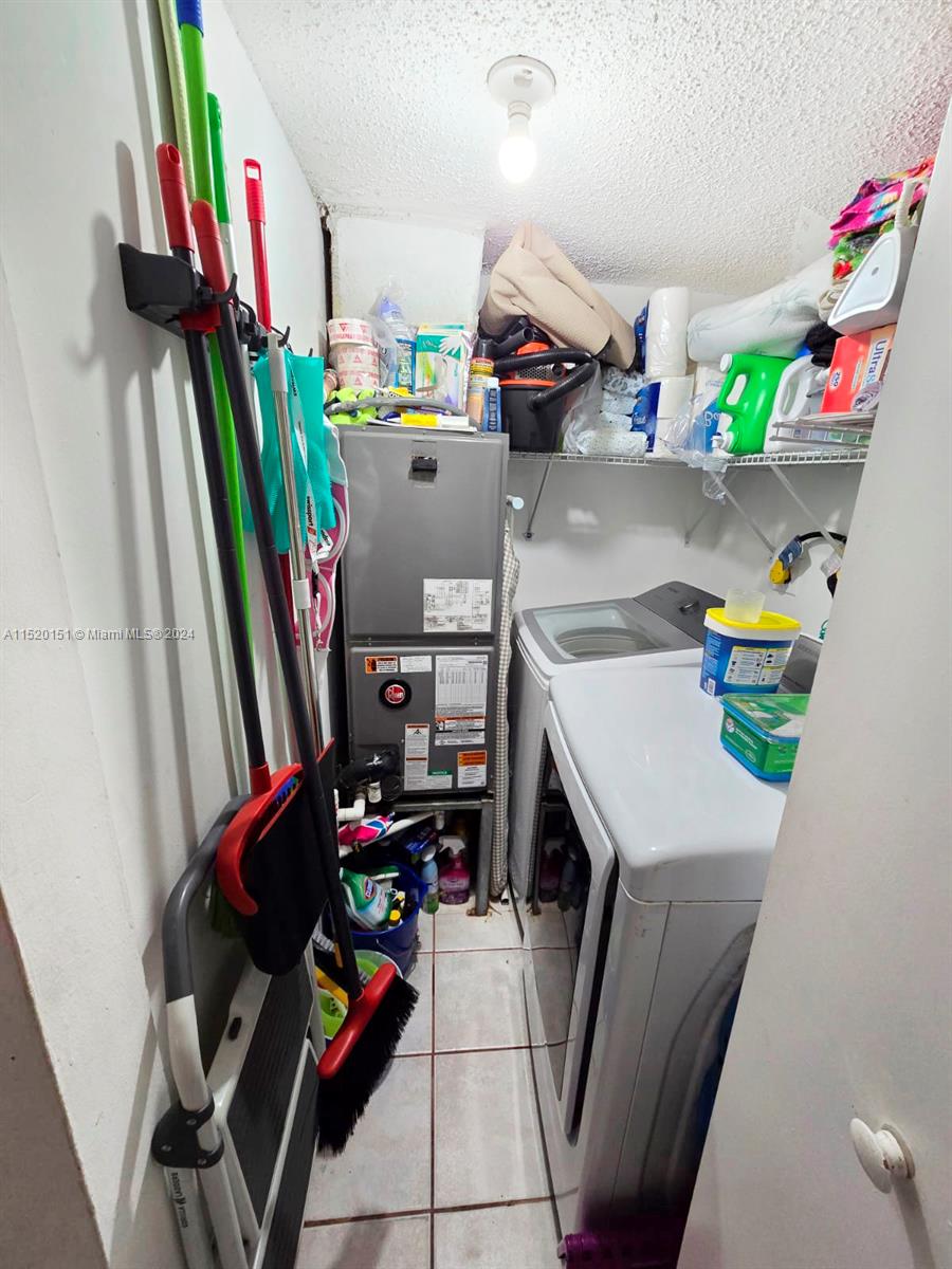 8023 Lake Dr Unit: 105