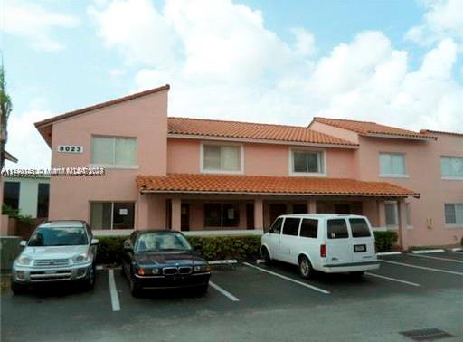 8023 Lake Dr Unit: 105