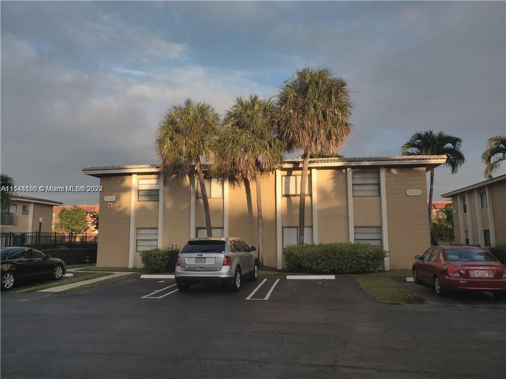 2631 Riverside Dr # 4