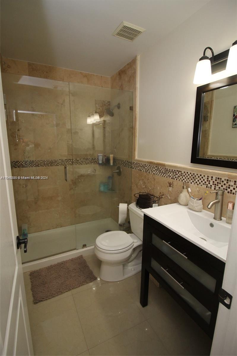 12005 SW 14th St # D Unit: 407-D