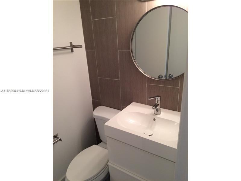 680 NW 114 AV # 101