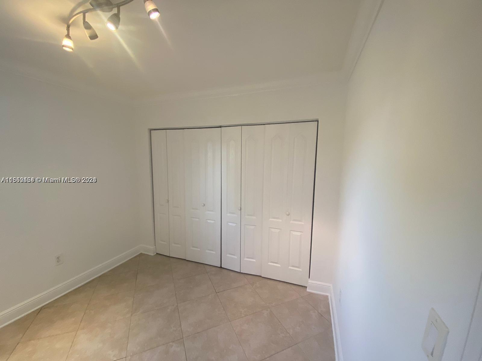 536 NW 114th Ave # 101