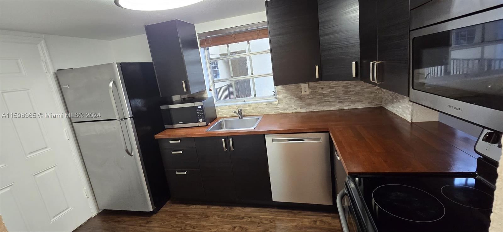 8650 SW 109th Ave # 209 Unit: 3-209