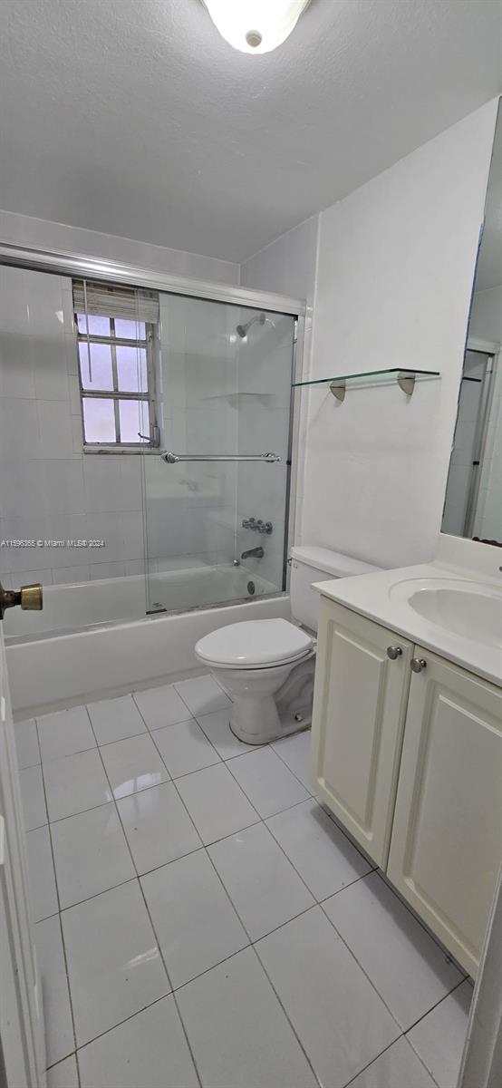 8650 SW 109th Ave # 209 Unit: 3-209