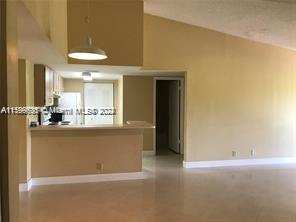 10733 Cleary Blvd # 305