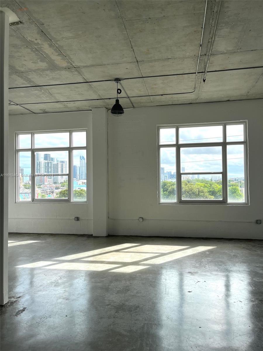 250 NW 23rd St # 409