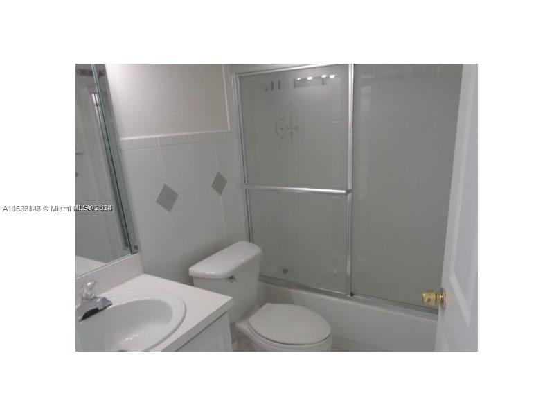 8321 NW 7th St # 307 Unit: 1-307
