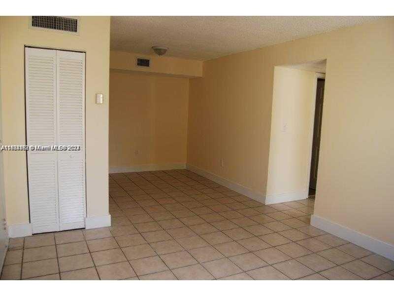 660 NW 114th Ave # 203