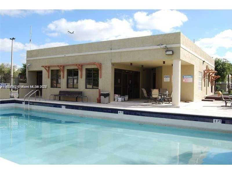 660 NW 114th Ave # 203