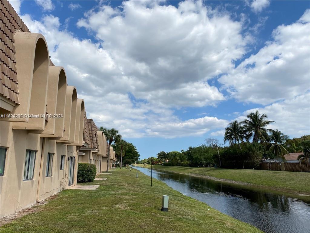 10920 Royal Palm Blvd # 10920