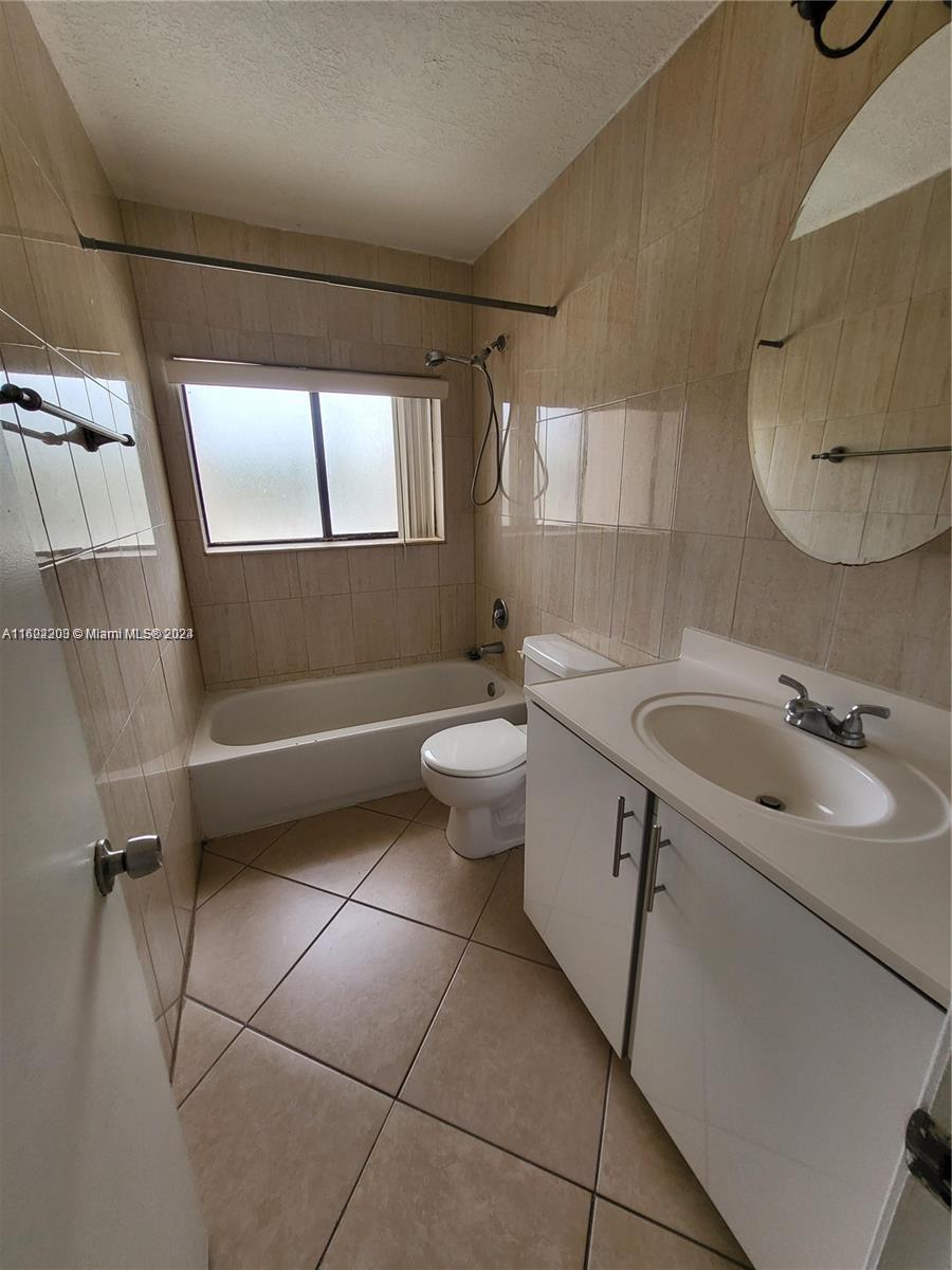 10920 Royal Palm Blvd # 10920