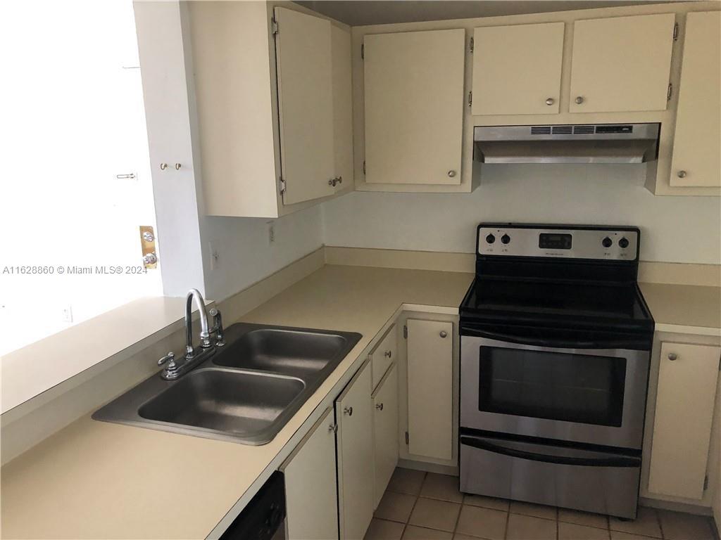 350 W Palm Cir W # 302