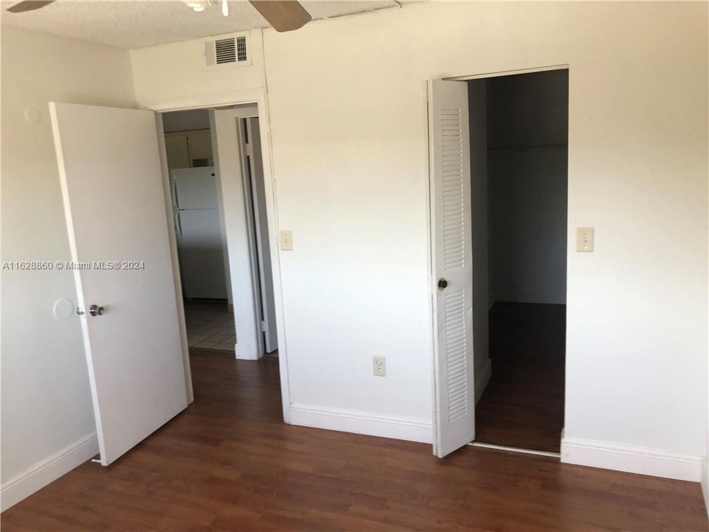 350 W Palm Cir W # 302