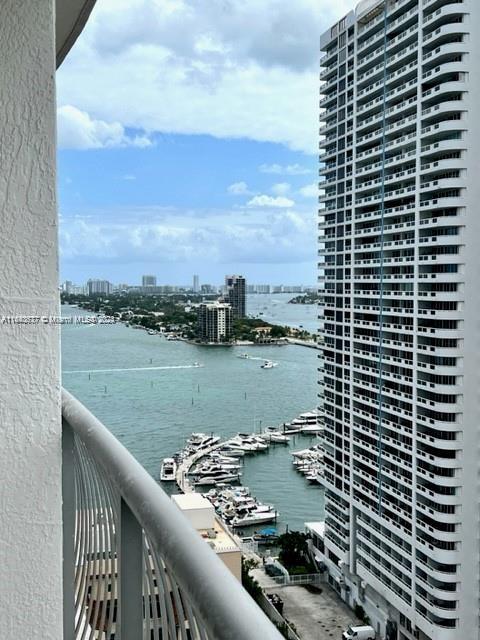 1750 N Bayshore Dr # 2308