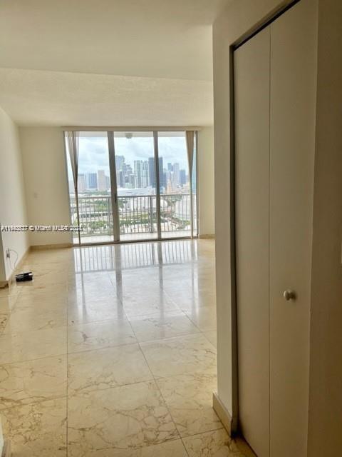 1750 N Bayshore Dr # 2308