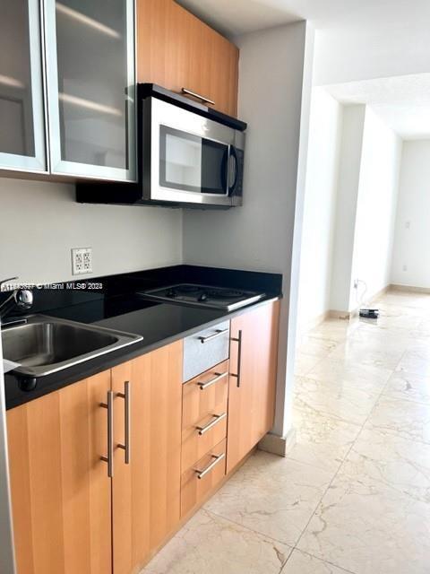 1750 N Bayshore Dr # 2308