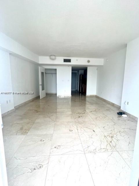 1750 N Bayshore Dr # 2308