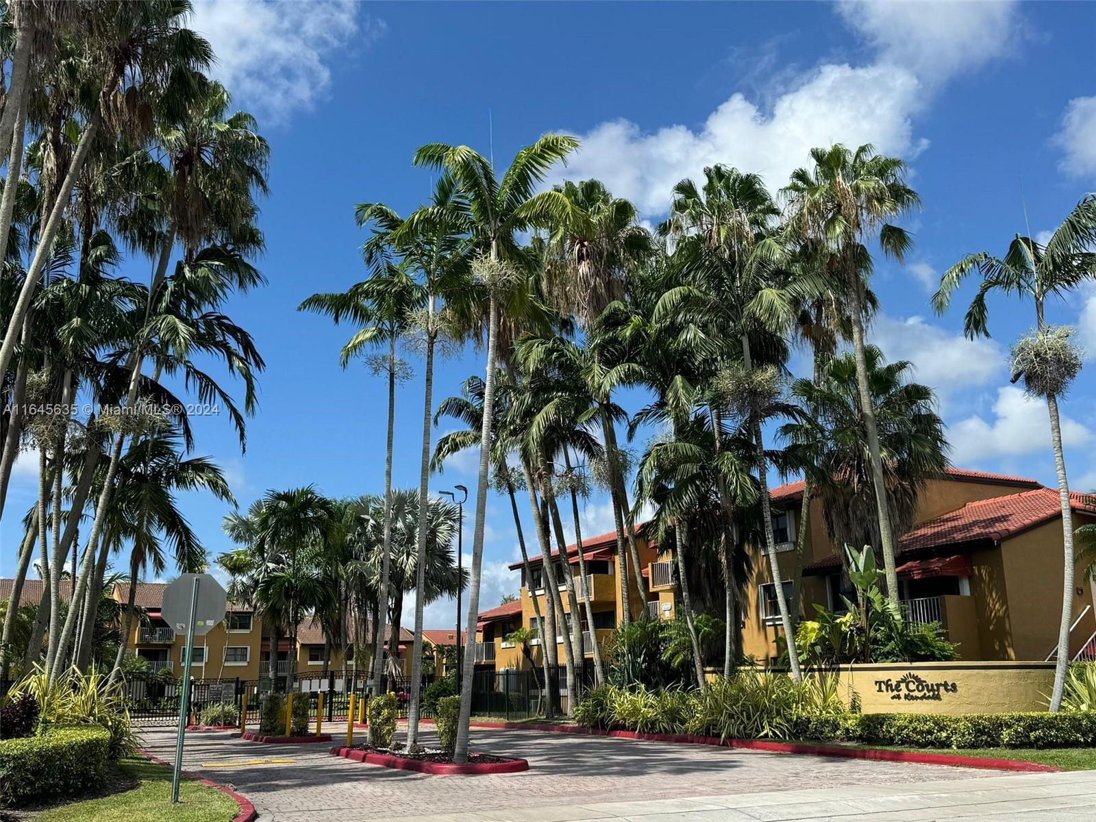 15500 SW 80th St # 204 Unit: A-204
