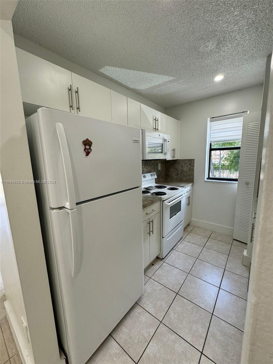 15500 SW 80th St # 204 Unit: A-204