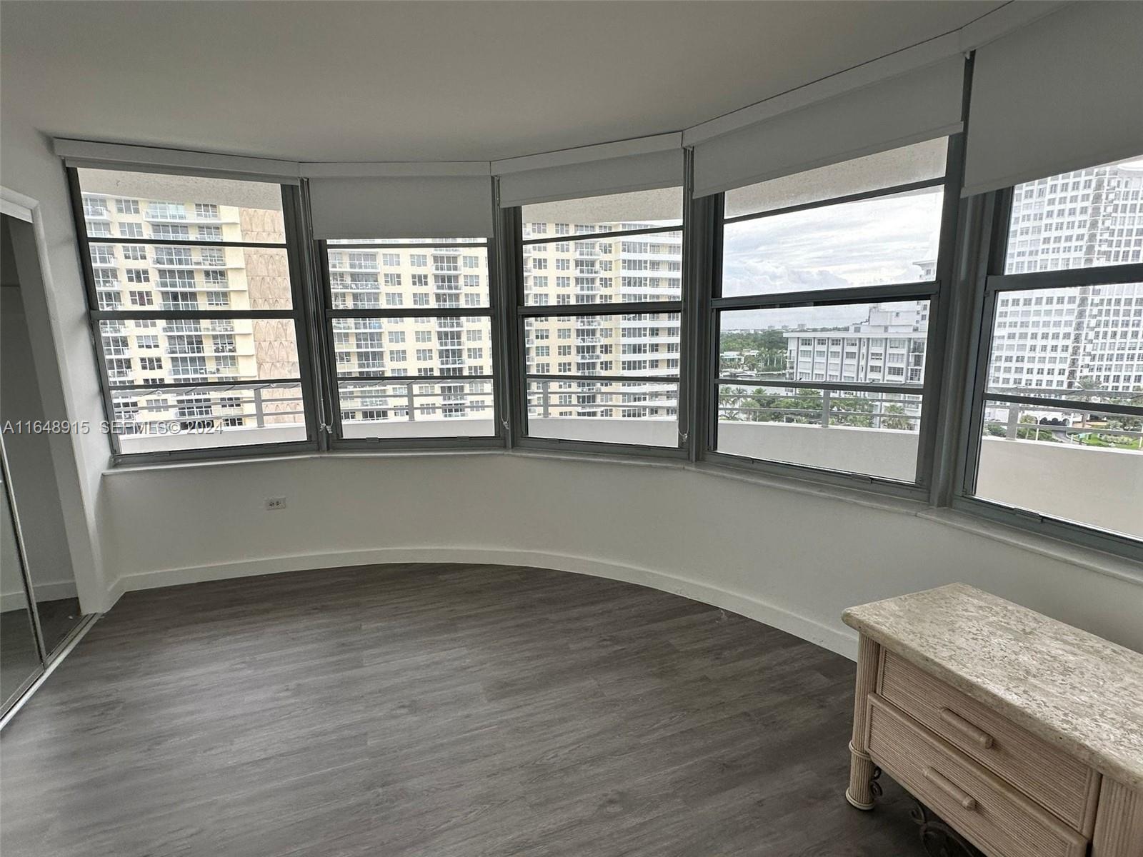 5555 Collins Ave # 10B