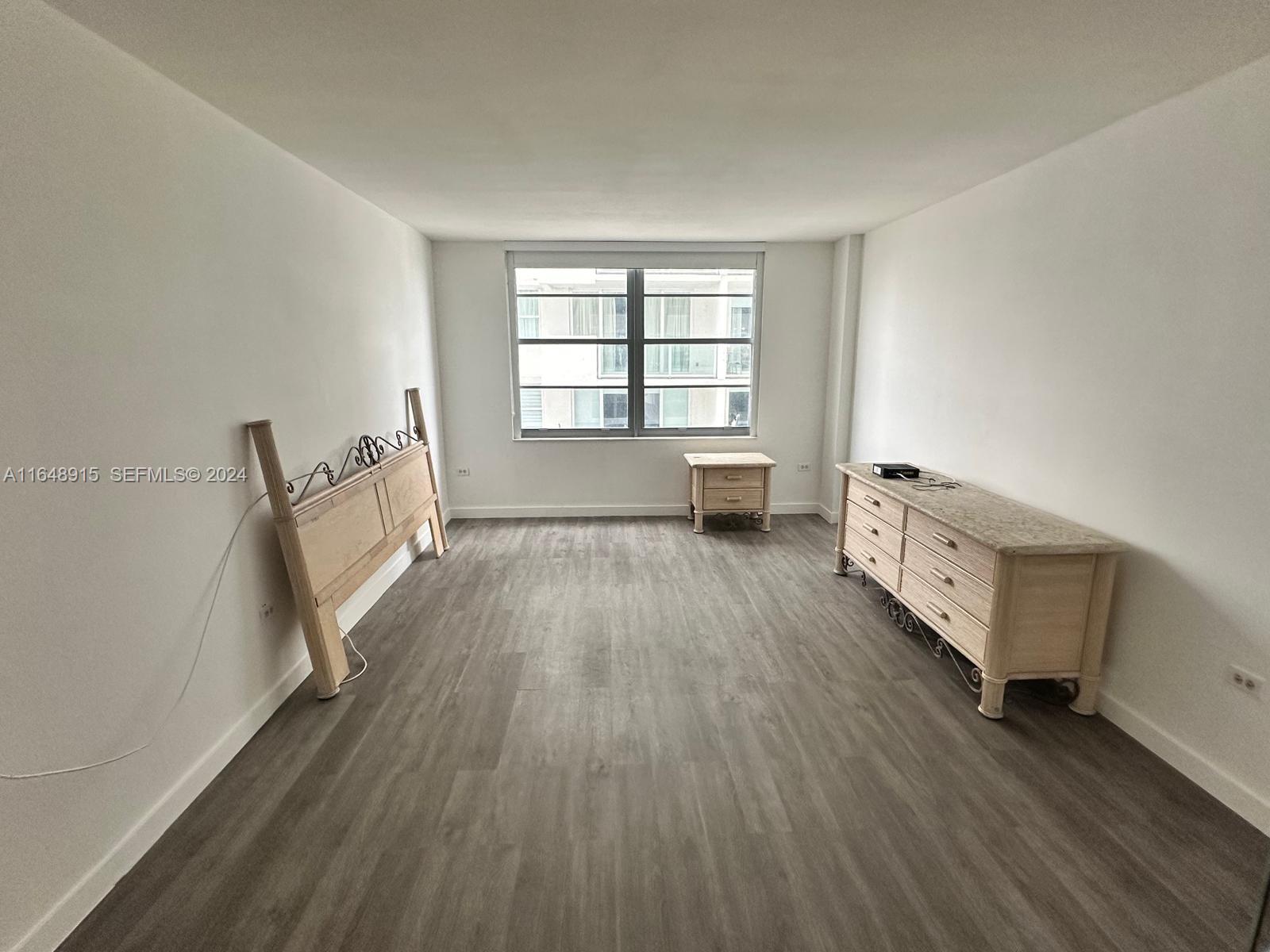 5555 Collins Ave # 10B
