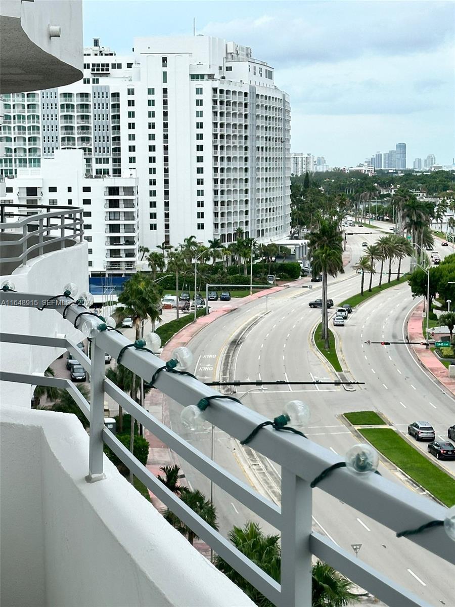 5555 Collins Ave # 10B