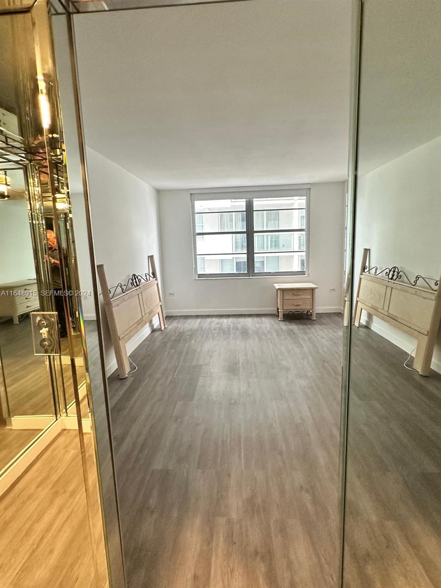 5555 Collins Ave # 10B