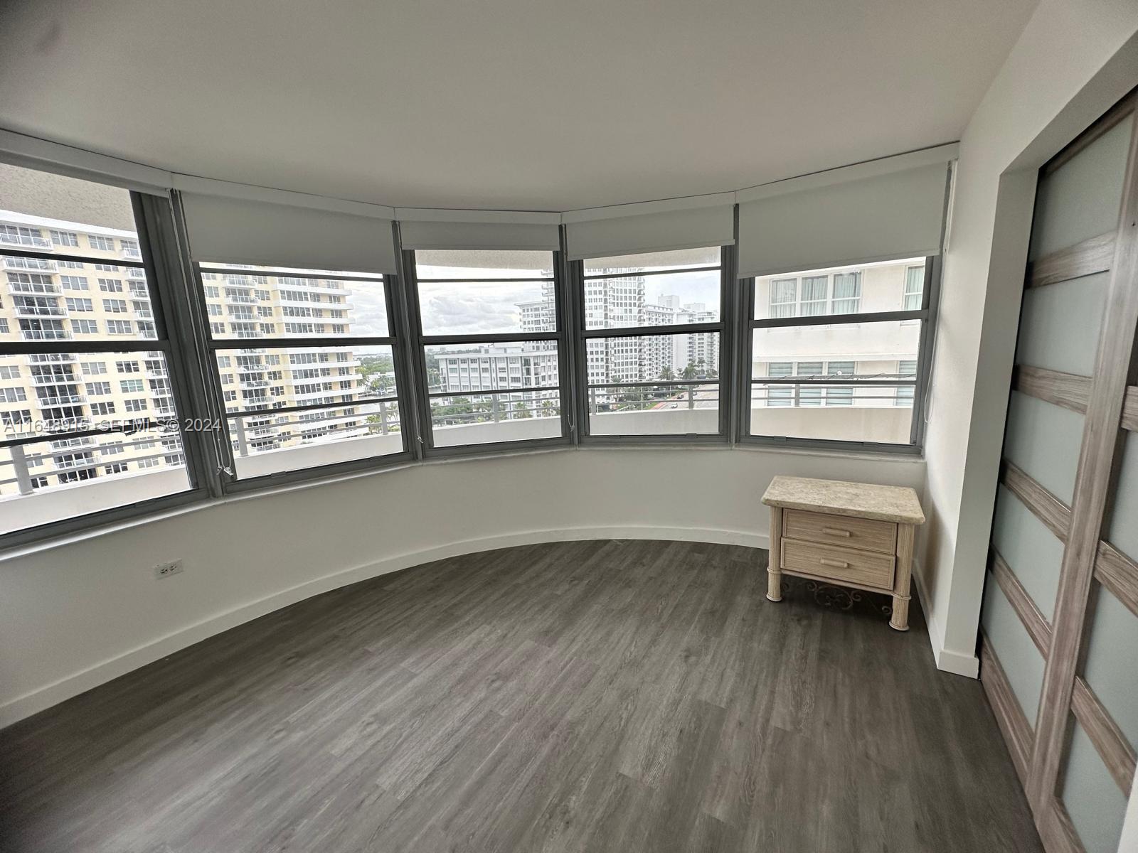 5555 Collins Ave # 10B
