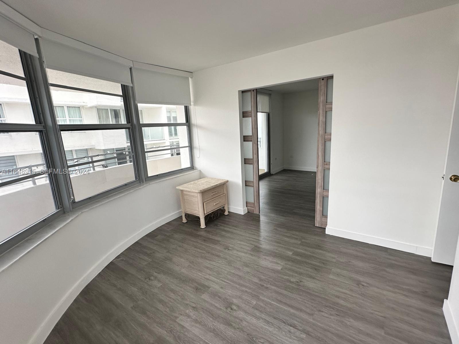 5555 Collins Ave # 10B