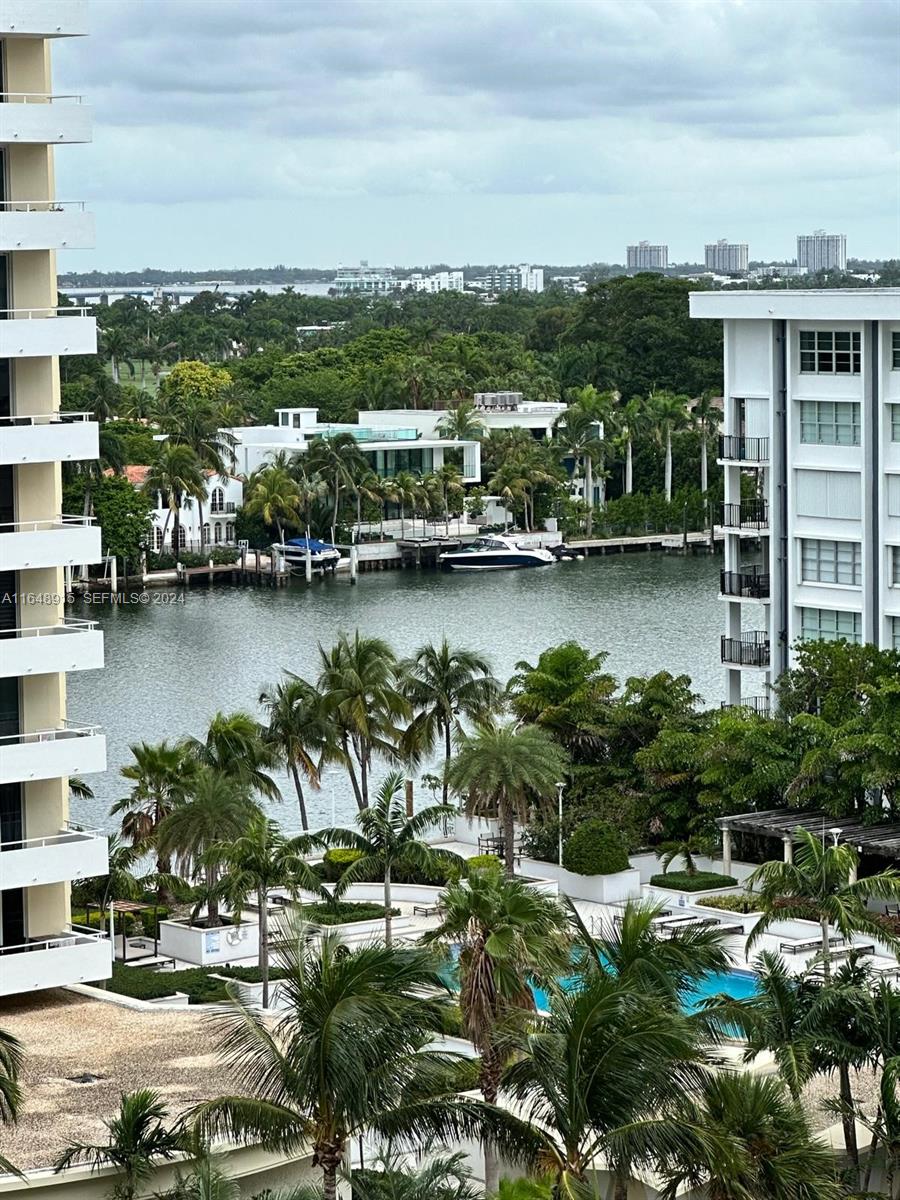 5555 Collins Ave # 10B