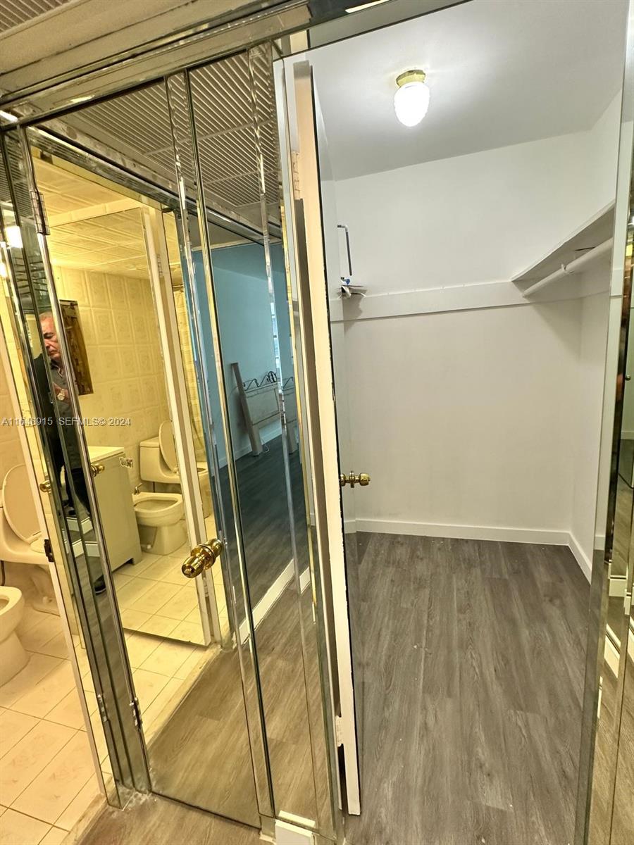 5555 Collins Ave # 10B