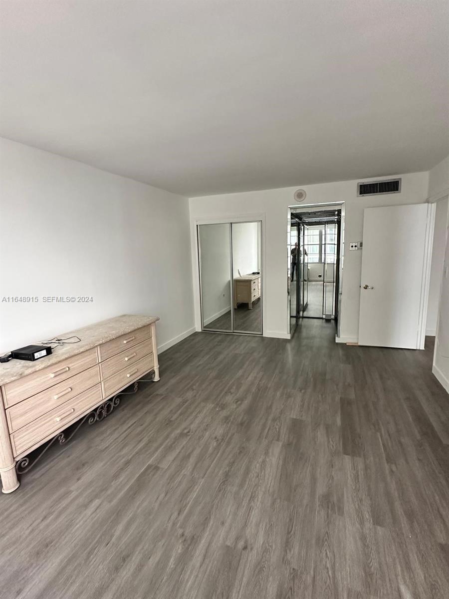 5555 Collins Ave # 10B
