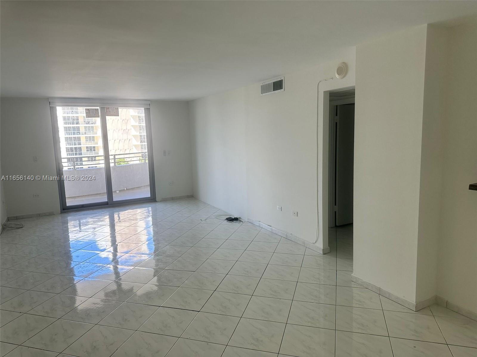 5555 Collins Ave # 8Z
