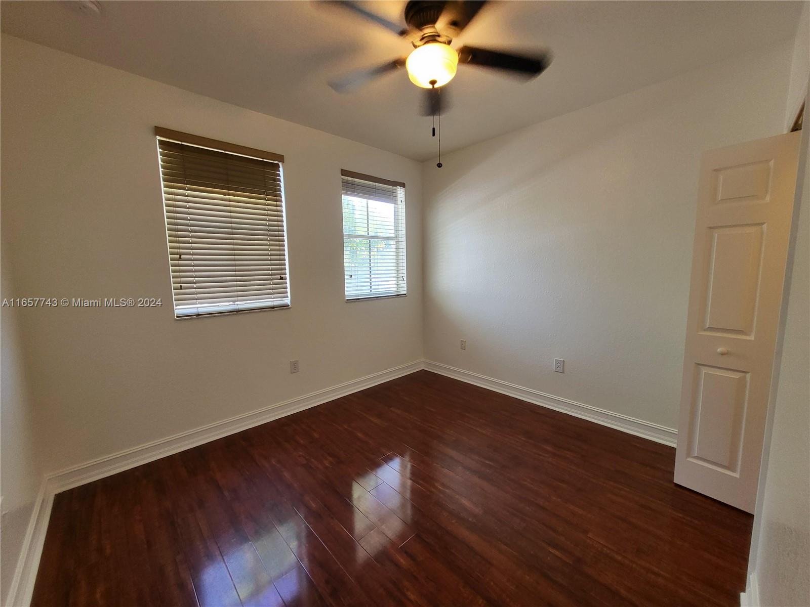 7633 NW 114th Path