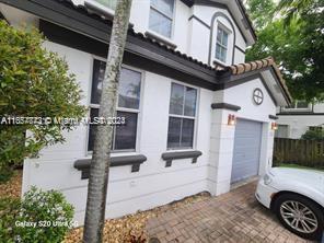 7633 NW 114th Path
