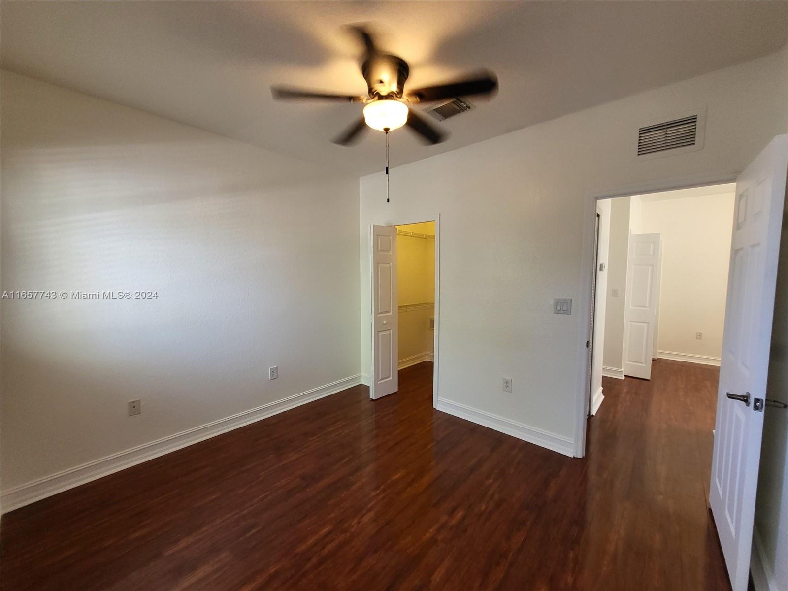 7633 NW 114th Path