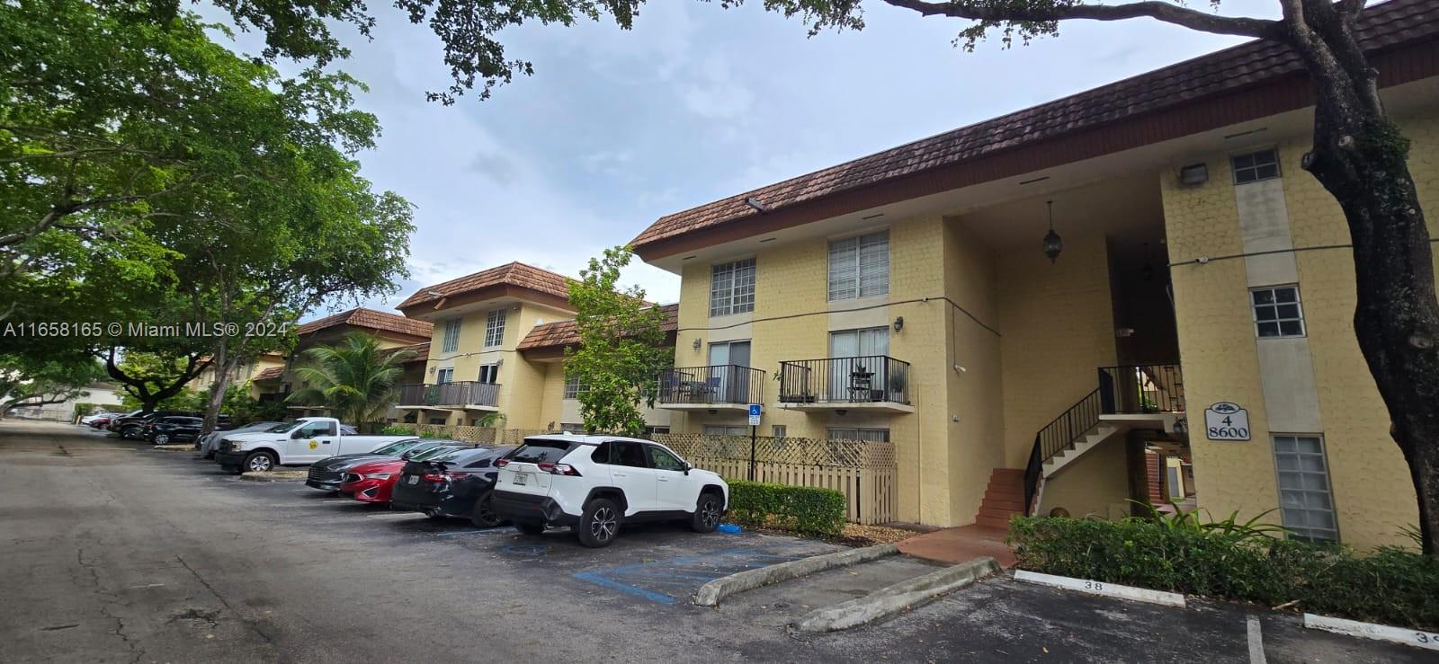 8600 SW 109th Ave # 222 Unit: 4-222