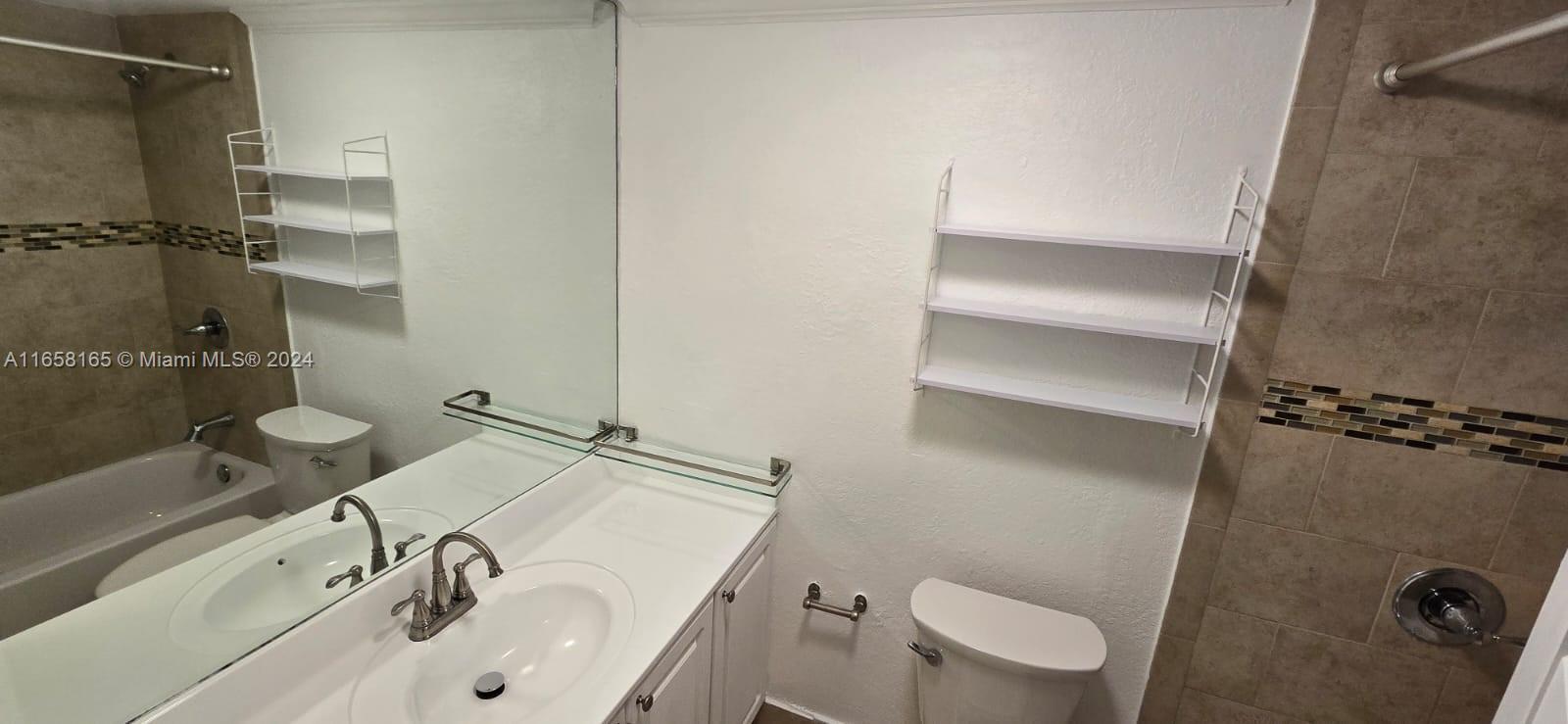 8600 SW 109th Ave # 222 Unit: 4-222