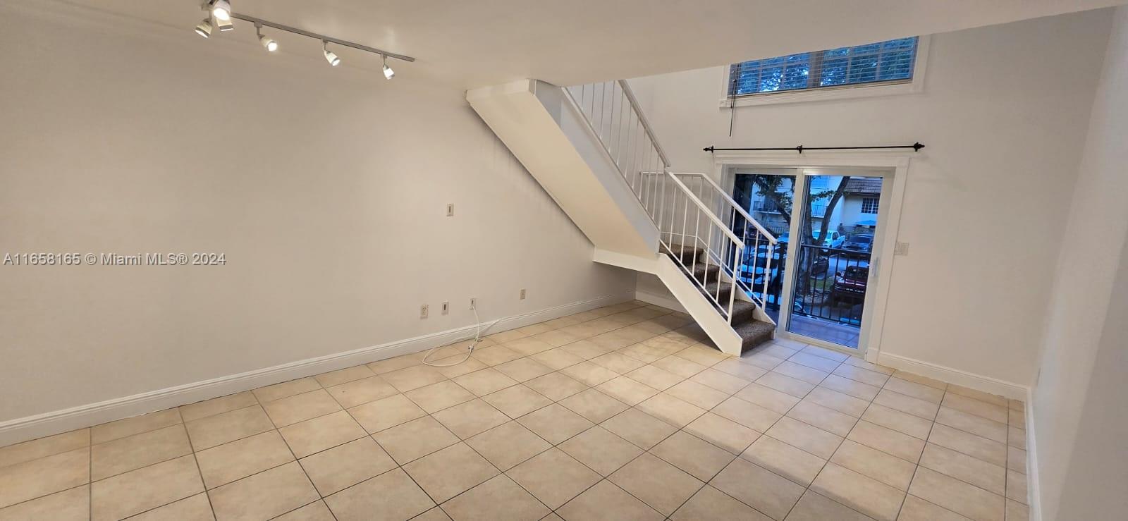 8600 SW 109th Ave # 222 Unit: 4-222