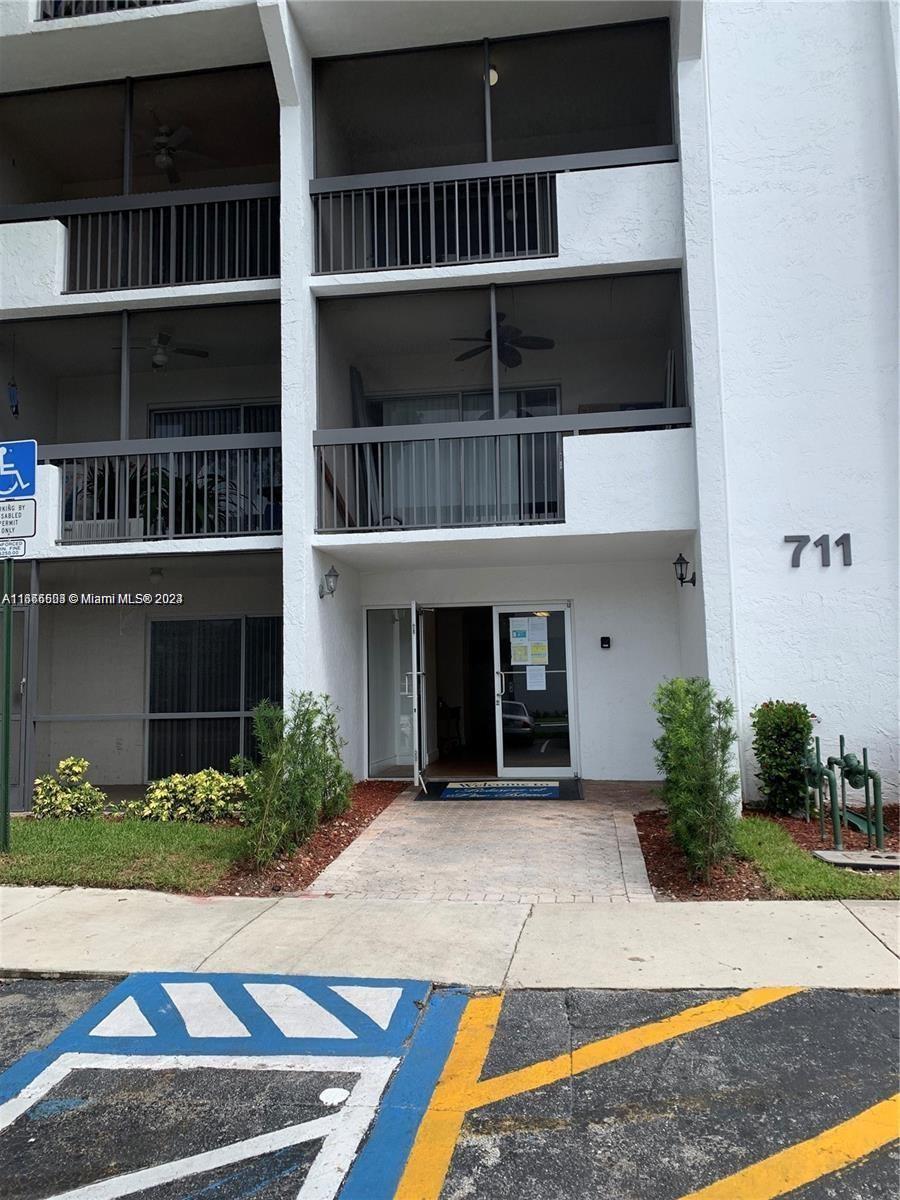 711 N Pine Island Rd # 111